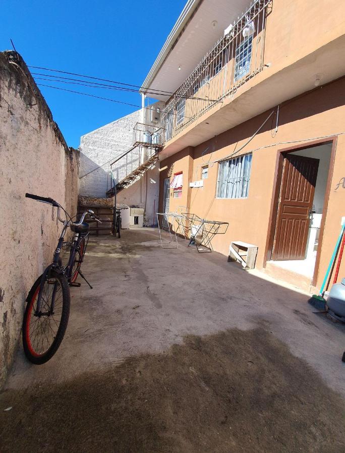 Kitnets Aconchegantes Proximo Ao Shopping Apartment Curitiba Exterior photo
